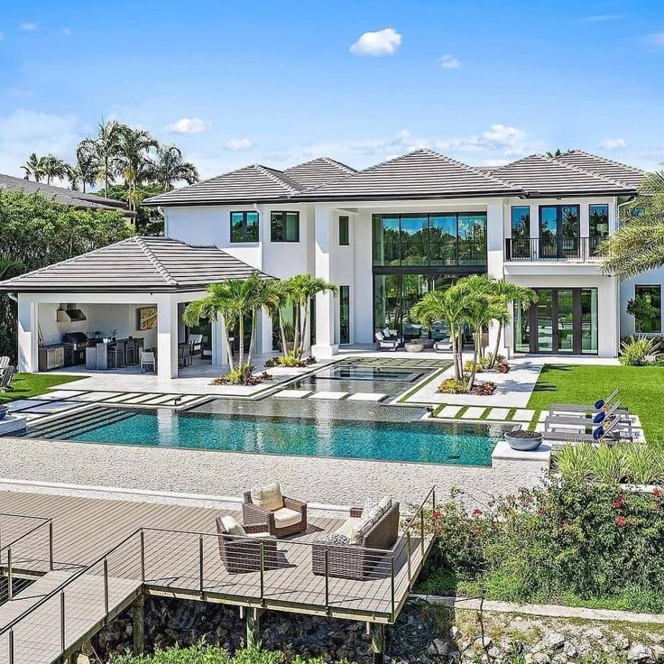 Modern Poolside Mansion